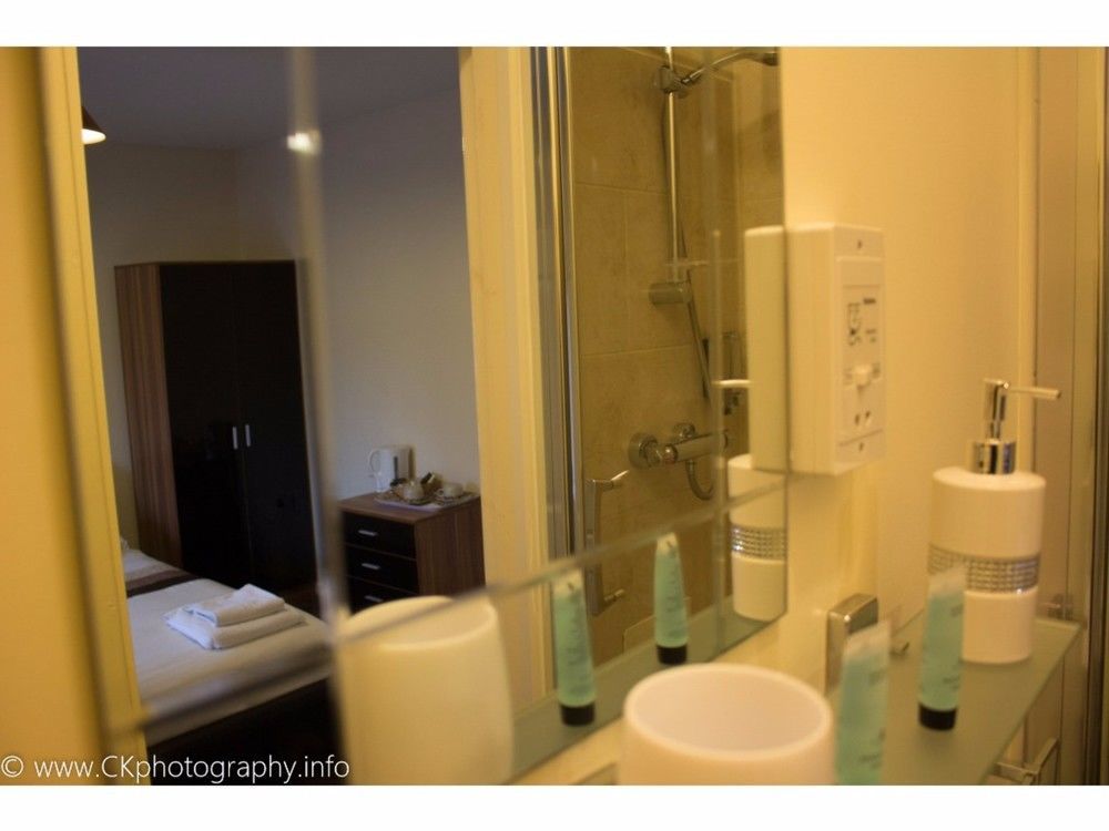 Furnace House Hotel Telford Ngoại thất bức ảnh